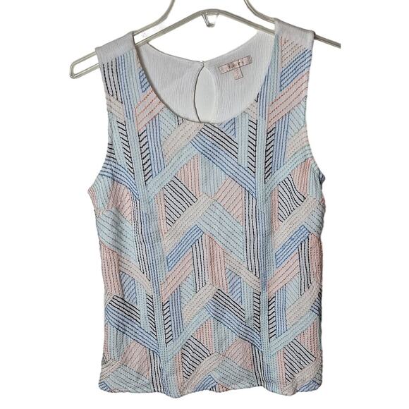 Skies are blue Women Large White Embroidered Keyhole Sleeveless Tank Top - Picture 2 of 6